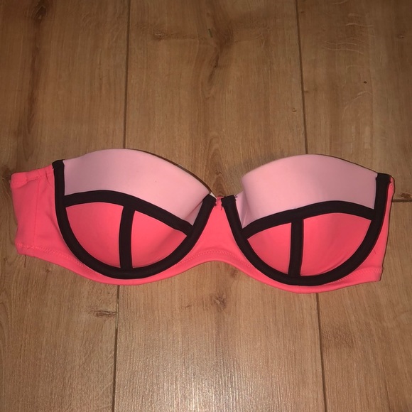 Used Victoria’s Secret triangle bikini top only - Picture 1 of 3